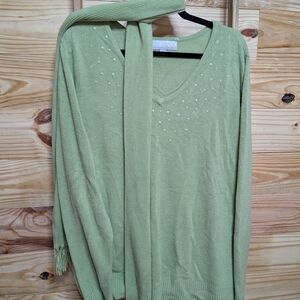 Carolyn Taylor Green Knit Topwith Matching Scarf